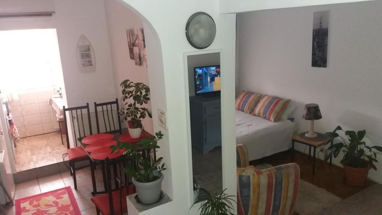 Apartmán Jorali Oradea Exteriér fotografie